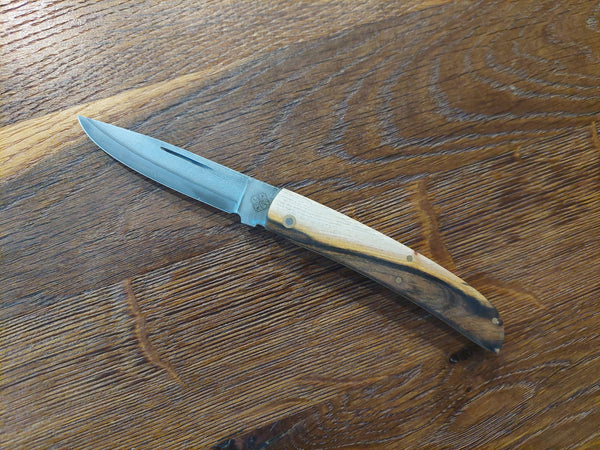 Adam Þórarinsson Vasahnífur Pistasíú Viður/VG10 Suminagashi