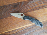 Spyderco Delica Svartur Saber Ground