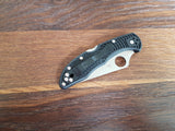 Spyderco Delica Svartur Saber Ground