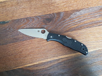 Spyderco Endela Svartur