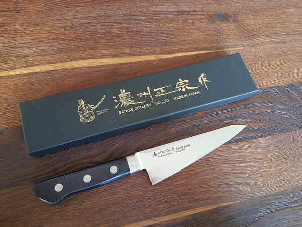 Satake Professional Honesuki/Úrbeiningarhnífur 15cm